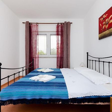 Apartments Milan Rakalj Экстерьер фото