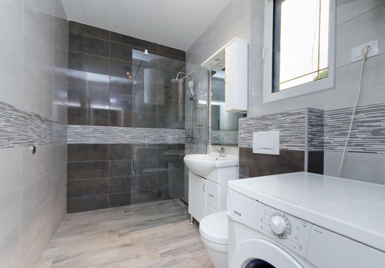 Apartments Milan Rakalj Экстерьер фото