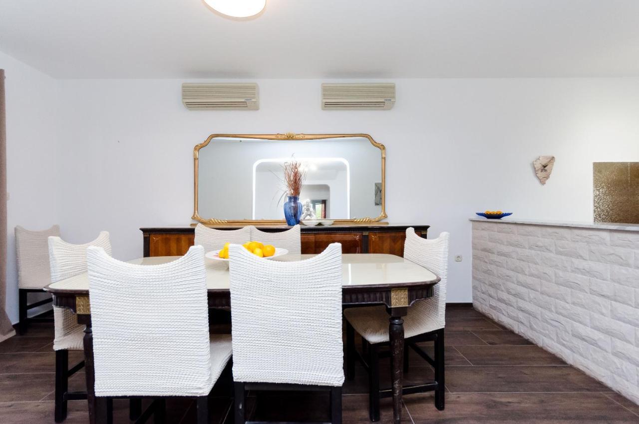 Apartments Milan Rakalj Экстерьер фото