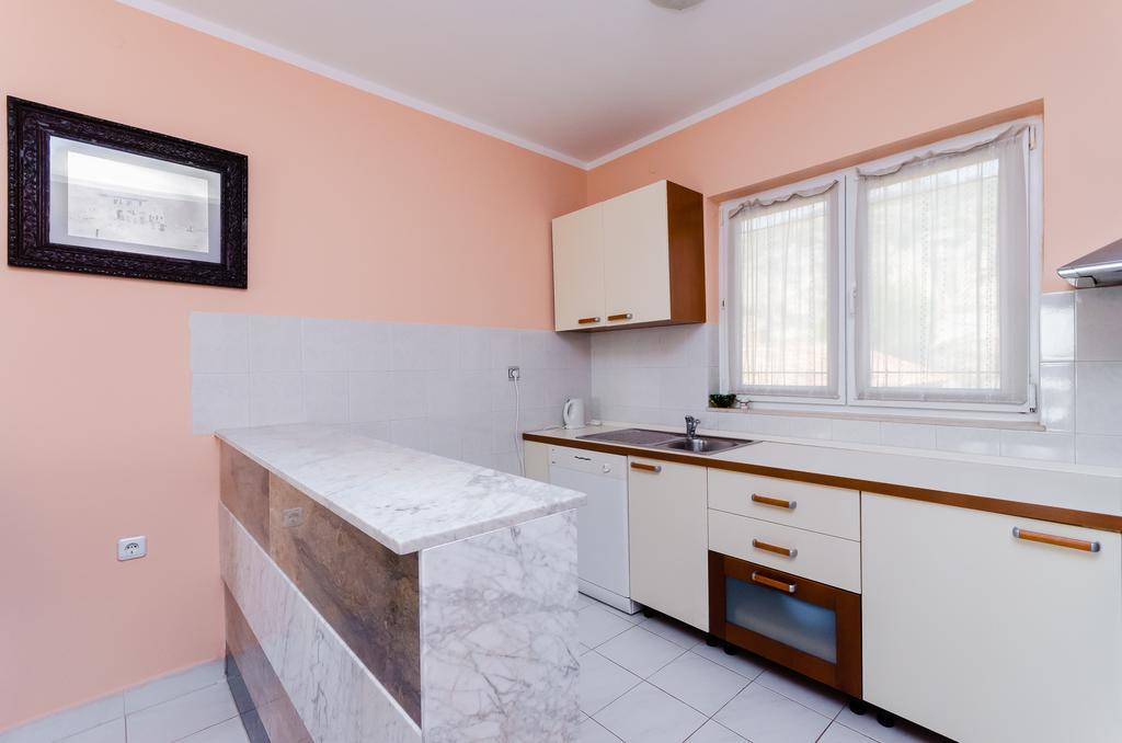 Apartments Milan Rakalj Экстерьер фото