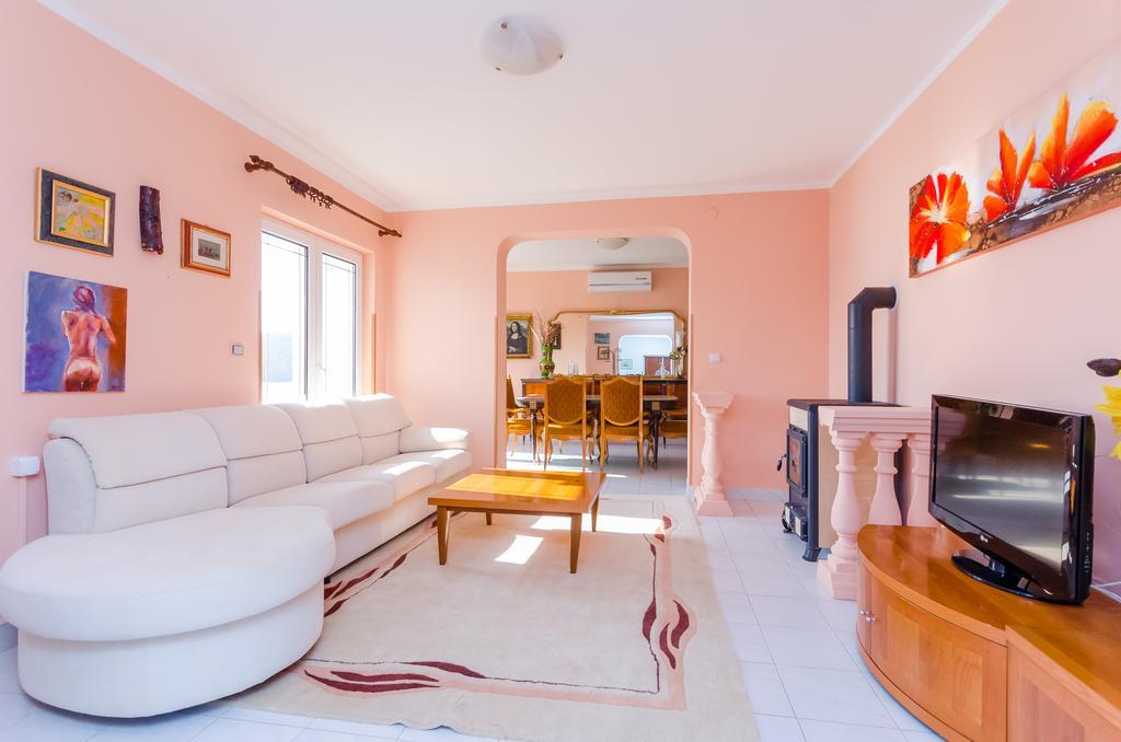 Apartments Milan Rakalj Экстерьер фото